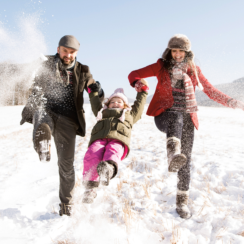 family-playing-in-snow-800x800.jpg